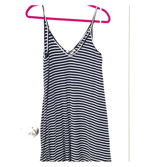 Lovers + Friends Dresses & Skirts - Lovers+friends swing dress/beach coverup Lovers + Friends Dresses & Skirts - Lovers+friends swing dress/beach coverup